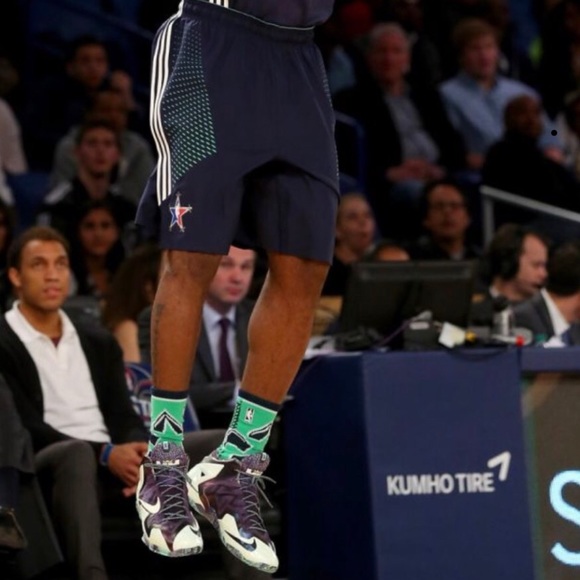 LeBron 11 All Star (Glow in the Dark) - Picture 8 of 8